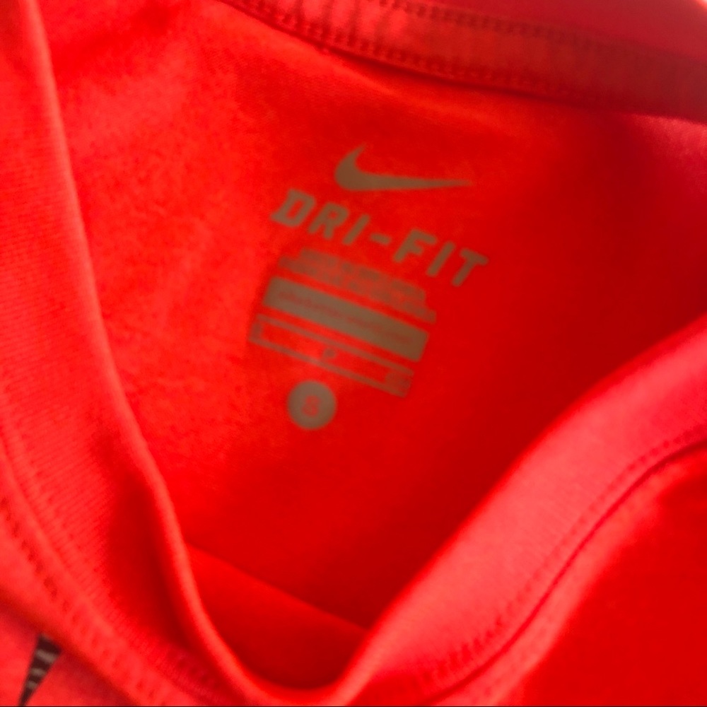 Nike tee - Picture 3 of 4